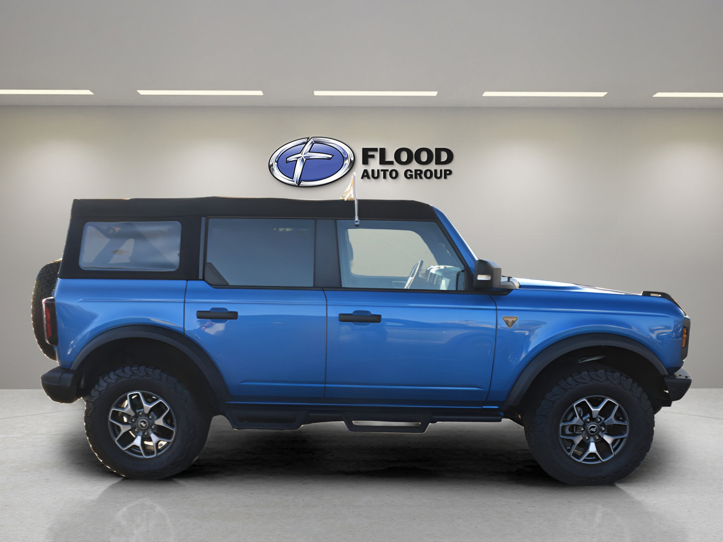 Certified 2023 Ford Bronco Badlands image 3