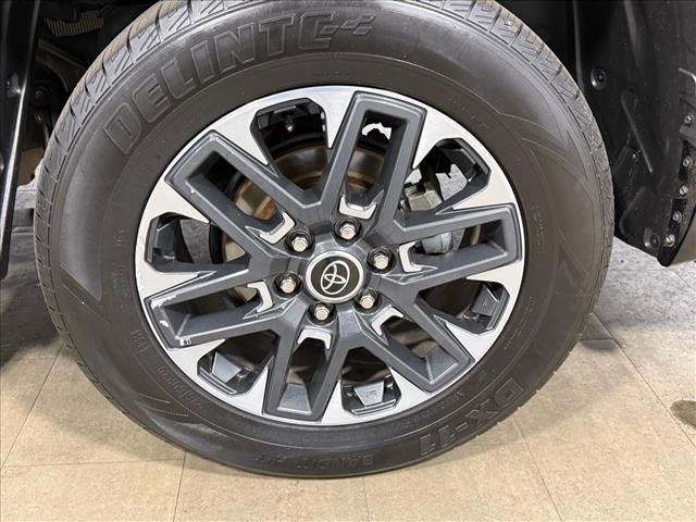 Used 2023 Toyota Tundra Limited image 14