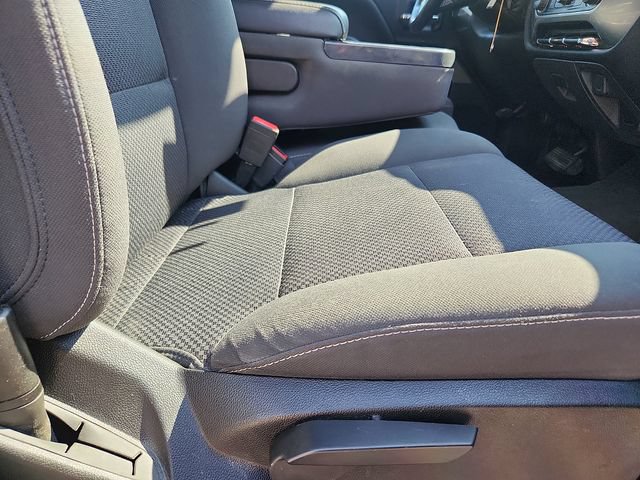 Used 2018 Chevrolet Silverado 1500 LT w/ All Star Edition AWD/4WD image 33