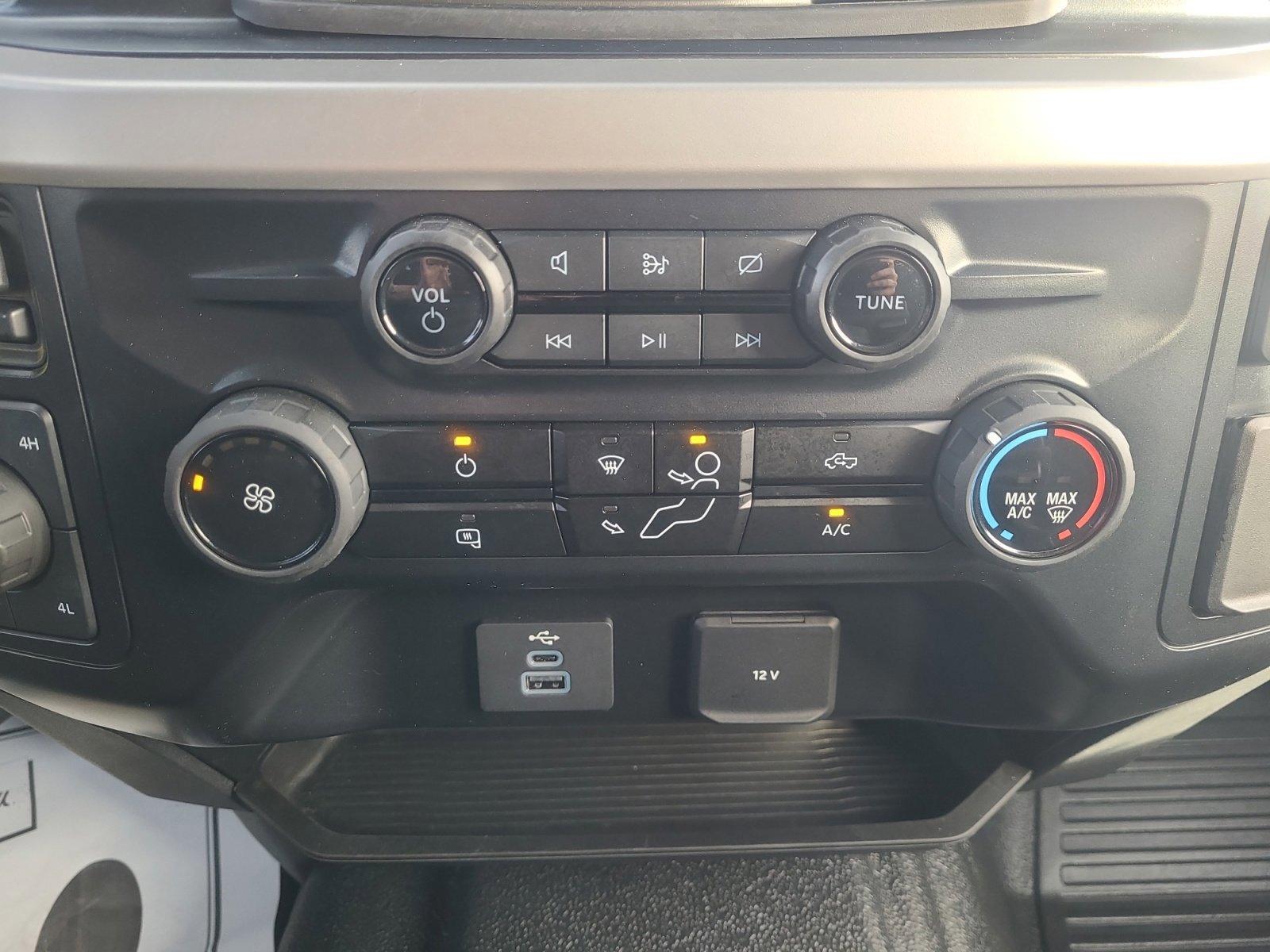 Certified 2024 Ford F350 XL image 30