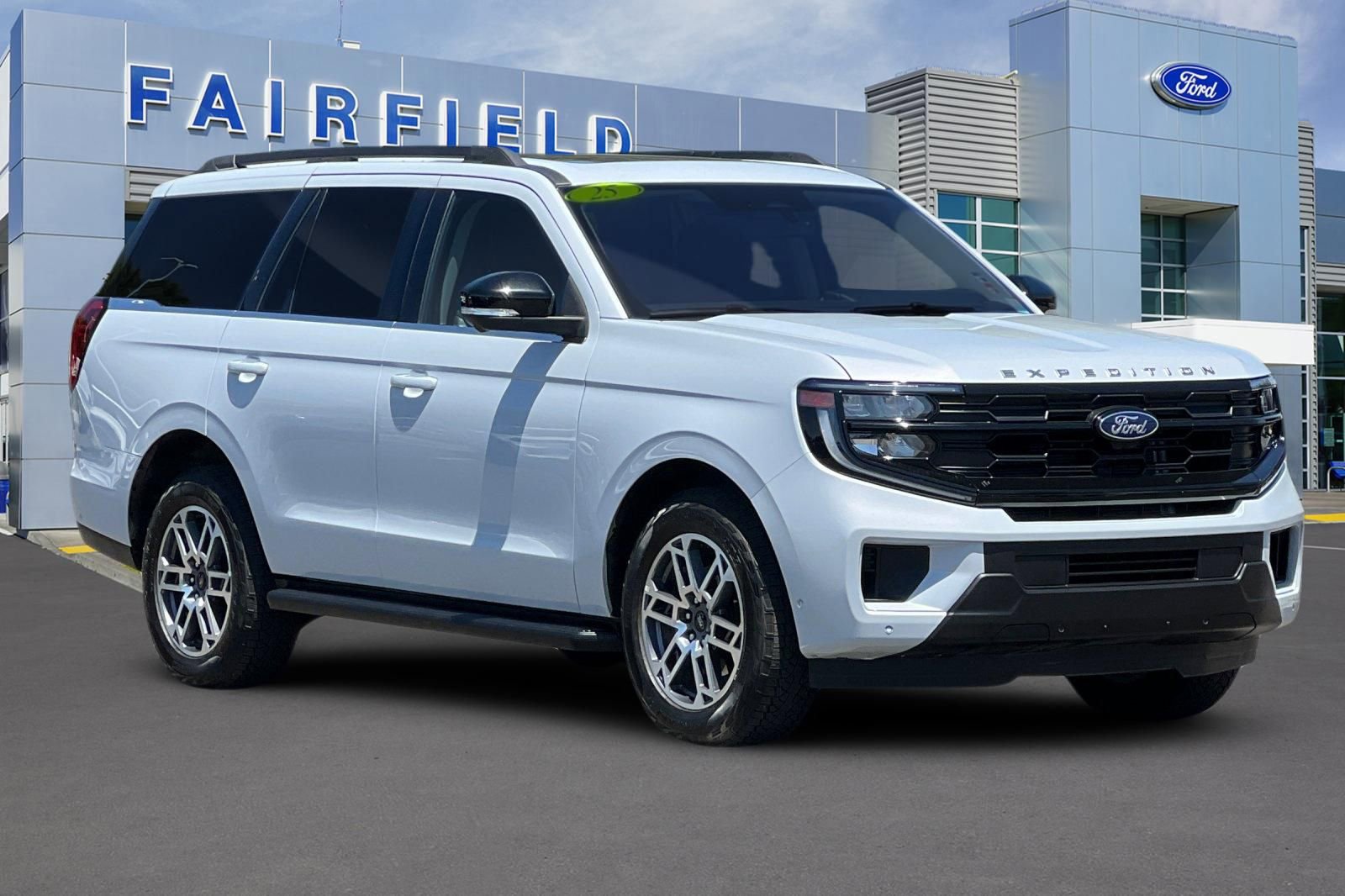 Certified 2025 Ford Expedition Active AWD/4WD image 6