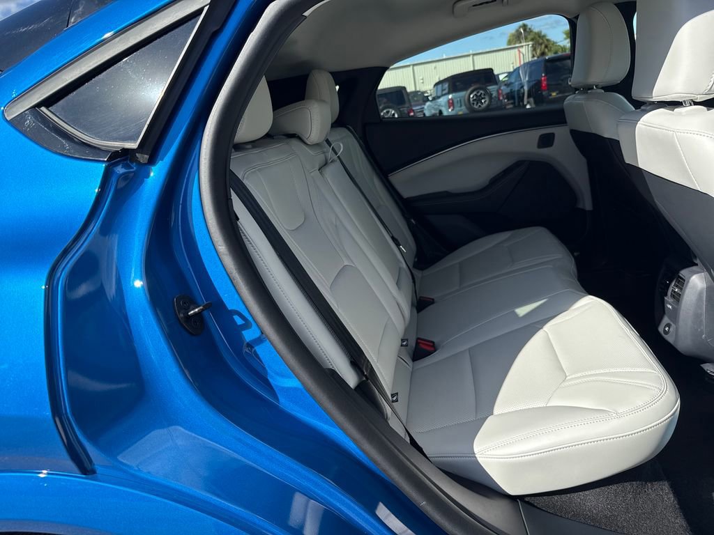 Certified 2025 Ford Mustang Mach-E Premium image 28