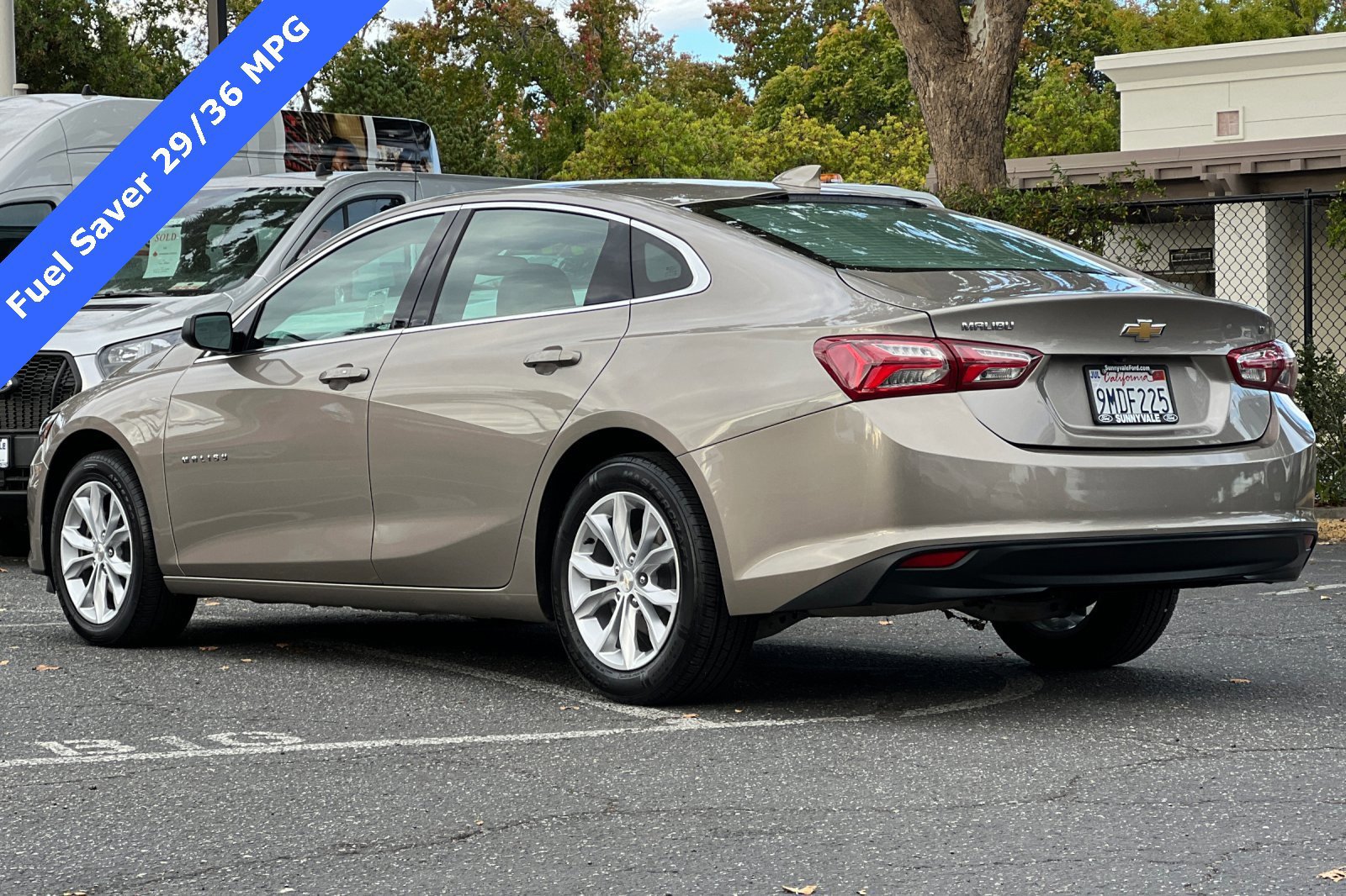 Used 2022 Chevrolet Malibu LT image 3