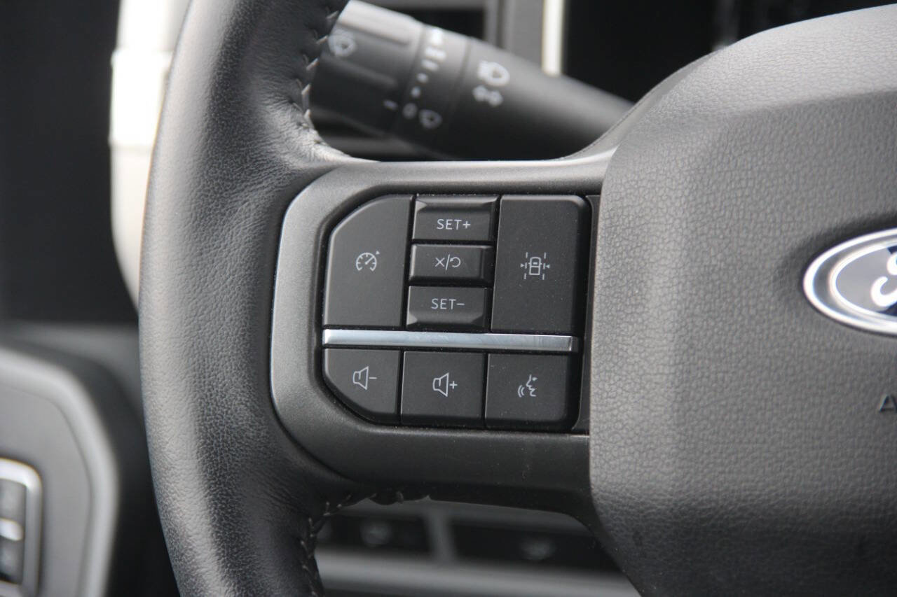 Certified 2022 Ford F150 XLT w/ Equipment Group 302A High image 18