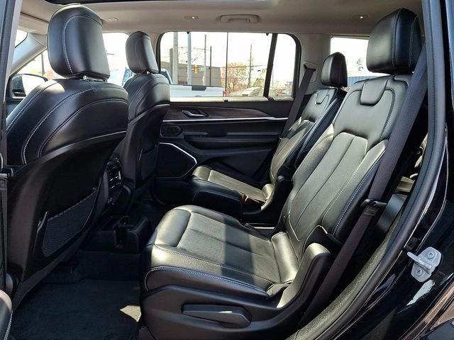 Used 2021 Jeep Grand Cherokee L Limited w/ Luxury Tech Group II AWD/4WD image 10