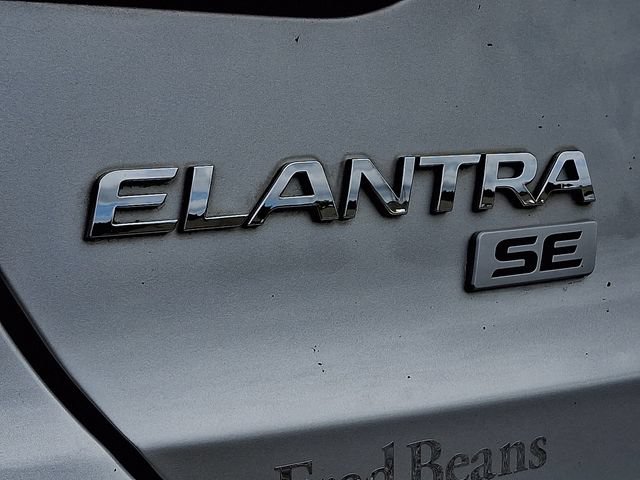 Used 2017 Hyundai Elantra SE w/ Cargo Package FWD image 32