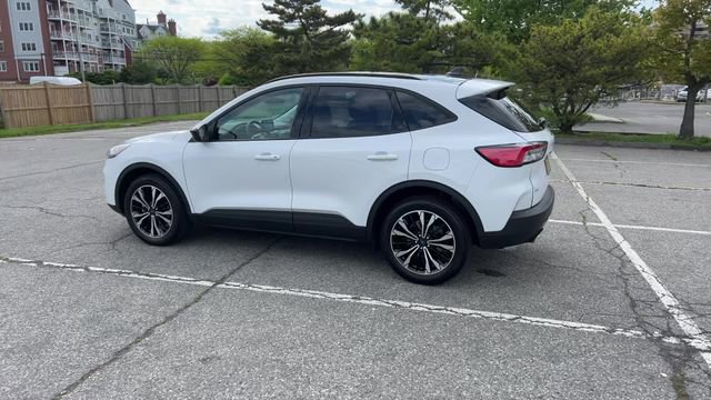 Certified 2022 Ford Escape SE w/ SE Sport Appearance Package AWD/4WD image 42