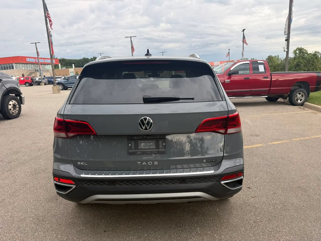 Used 2024 Volkswagen Taos SEL AWD/4WD image 7