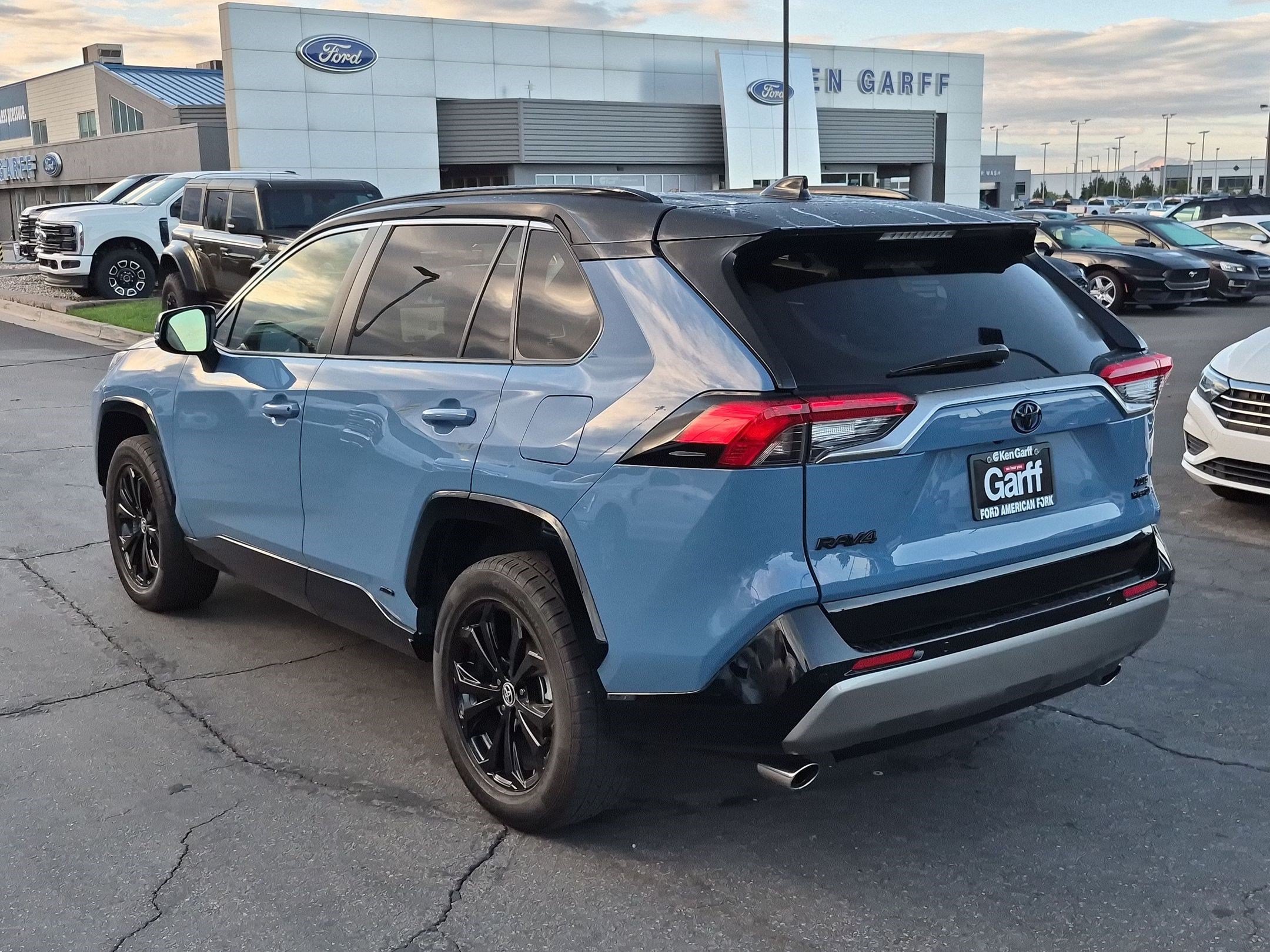 Used 2024 Toyota RAV4 XSE w/ Advanced Technology Package AWD/4WD image 9