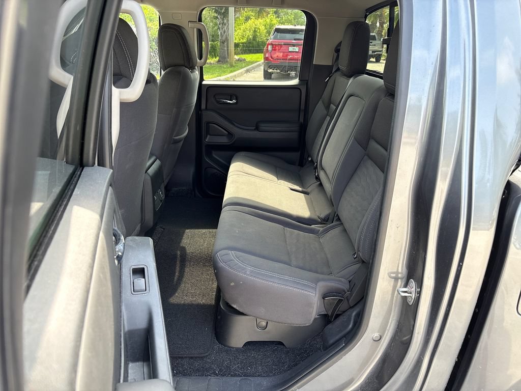 Used 2023 Nissan Frontier SV w/ SV Convenience Package RWD image 31
