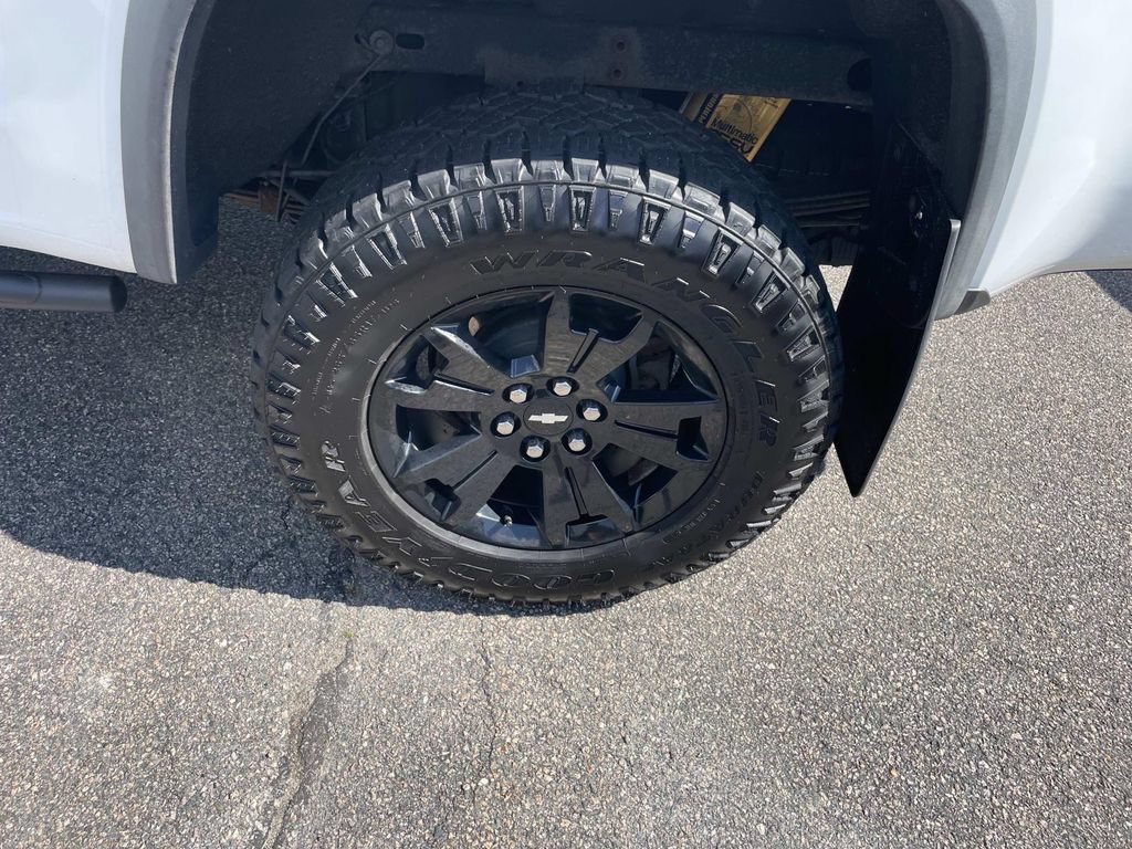 Used 2019 Chevrolet Colorado ZR2 w/ ZR2 Dusk Special Edition AWD/4WD image 12