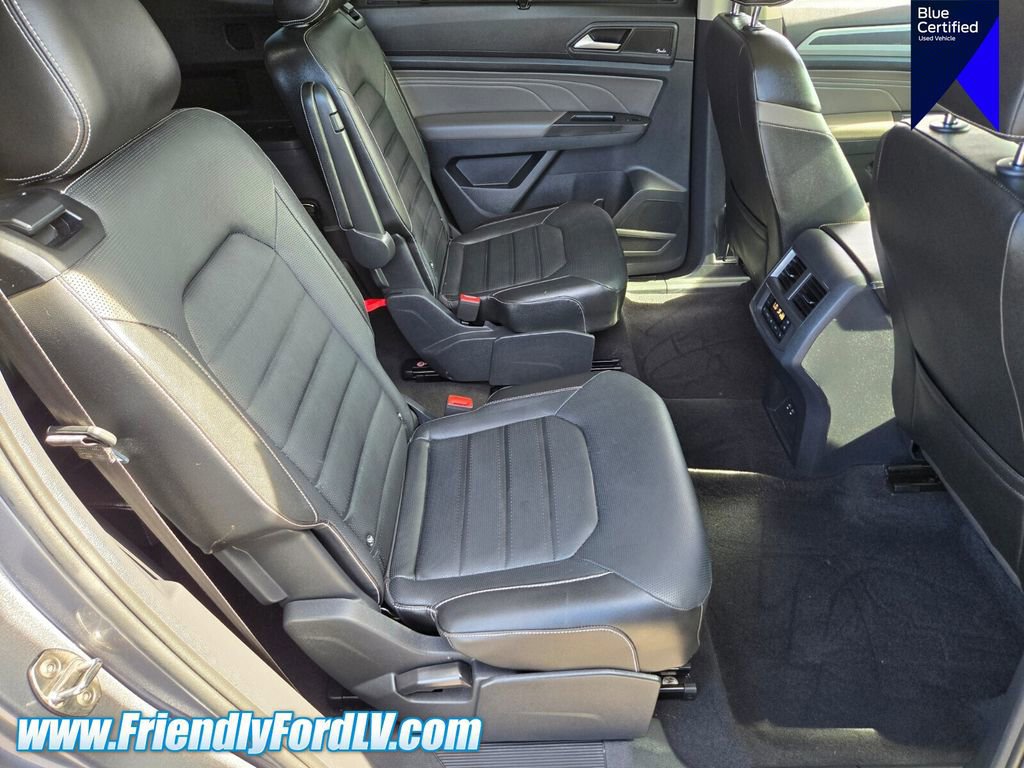 Used 2022 Volkswagen Atlas SEL Premium image 16