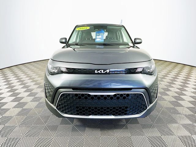 Used 2025 Kia Soul LX w/ LX Technology Package FWD image 5