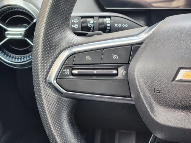 Used 2025 Chevrolet Equinox EV LT image 27