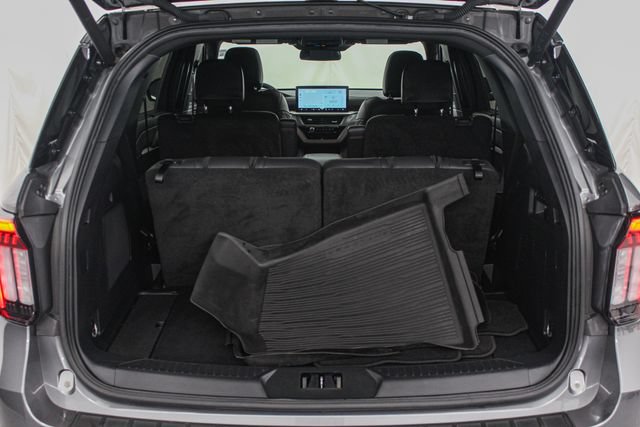 Certified 2025 Ford Explorer ST AWD/4WD image 12