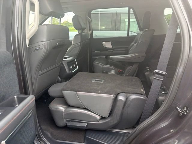 Certified 2025 Ford Expedition Active AWD/4WD image 32