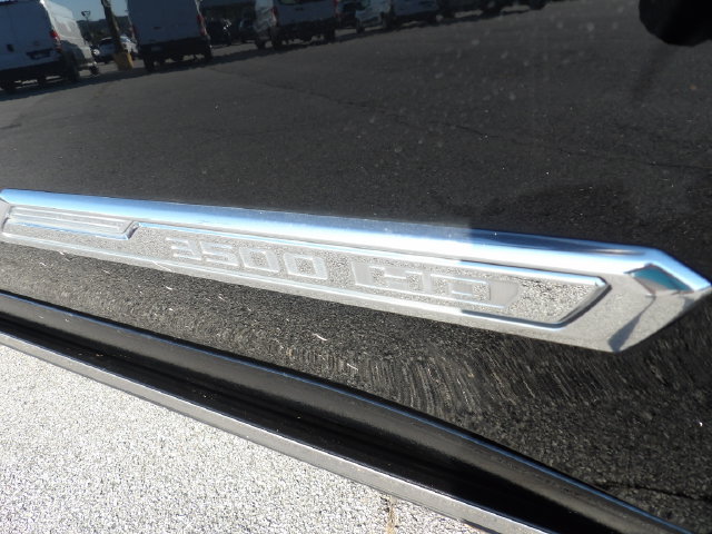 Used 2025 Chevrolet Silverado 3500 High Country w/ High Country Premium Package AWD/4WD image 11