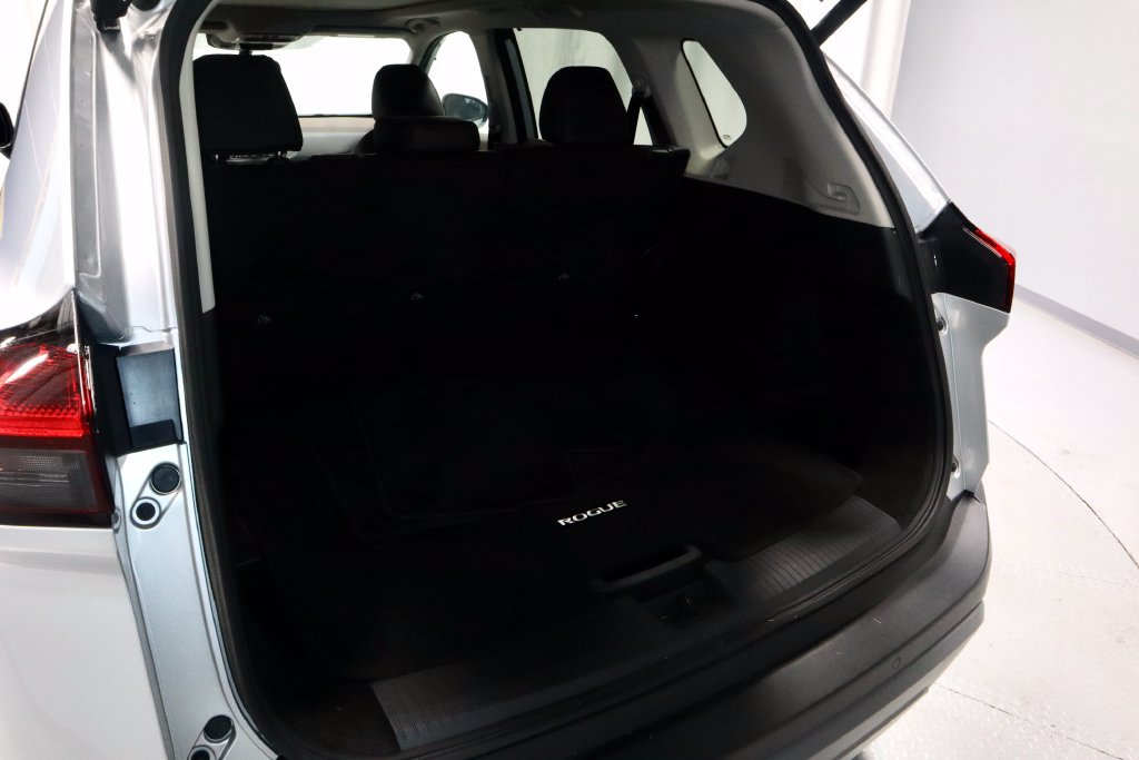 Used 2023 Nissan Rogue SV w/ SV Premium B Package AWD/4WD image 12