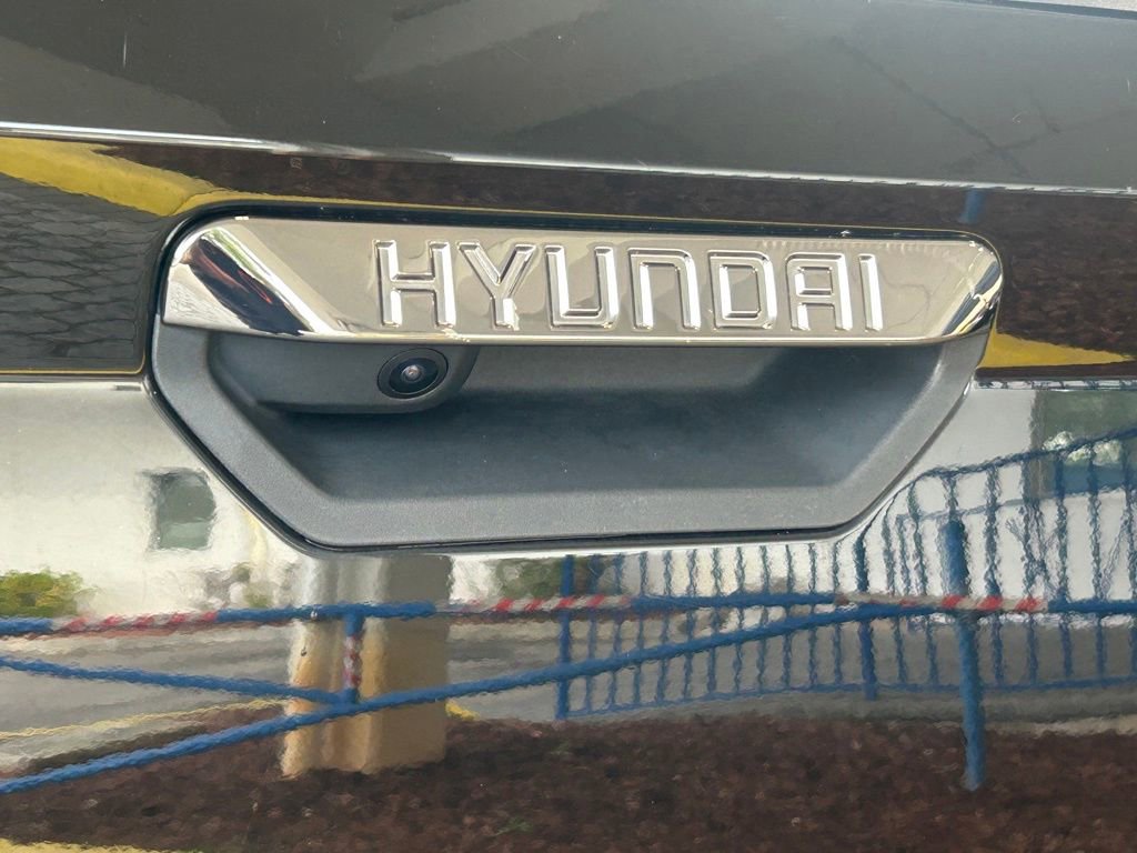 Used 2022 Hyundai Santa Cruz Limited image 23