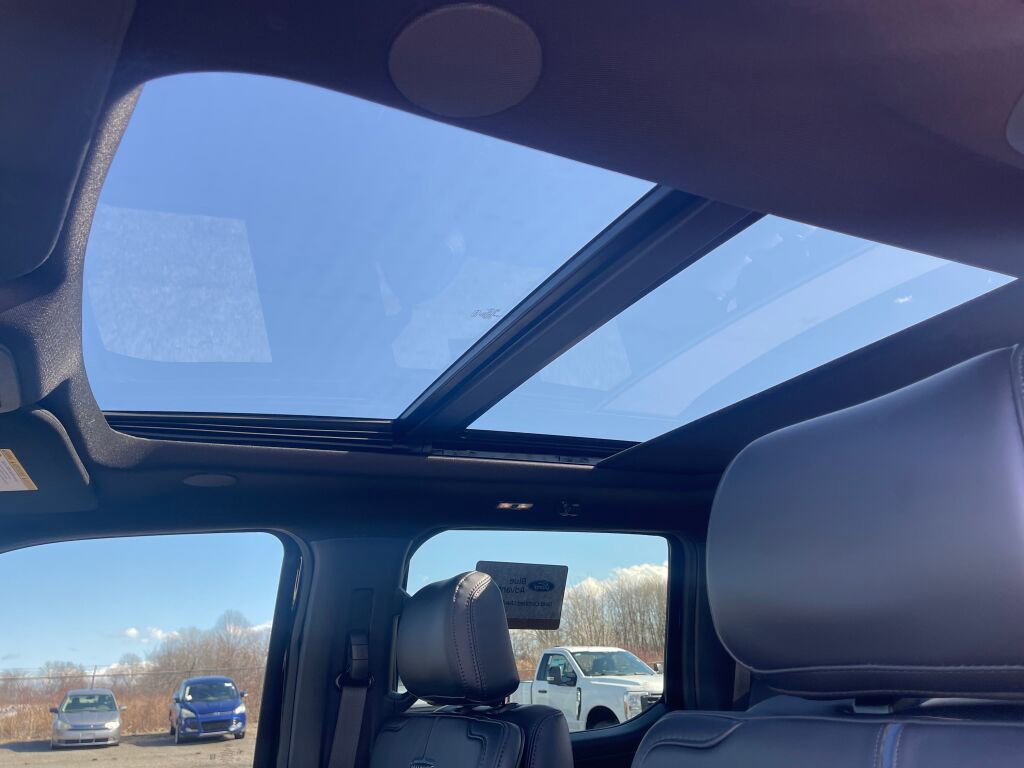 Certified 2026 Ford F350 Platinum w/ Tremor Off-Road Package image 7