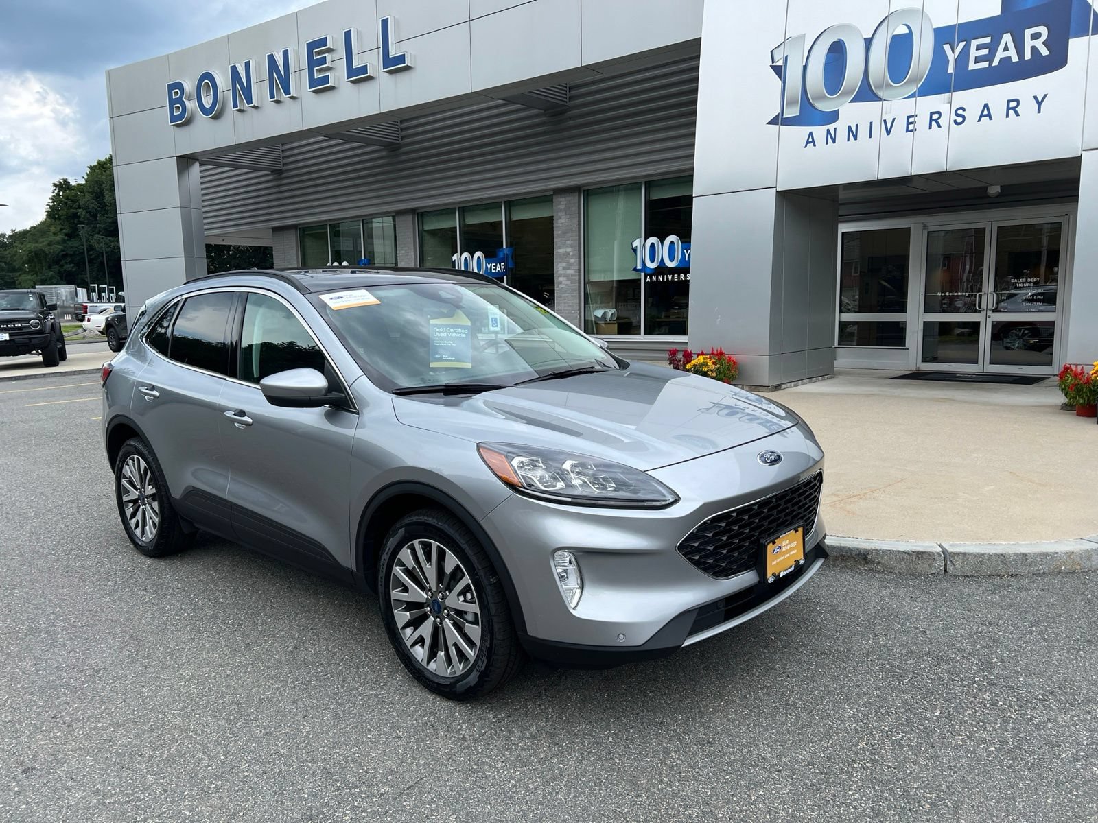 Certified 2022 Ford Escape Titanium w/ Class II Trailer Tow Package