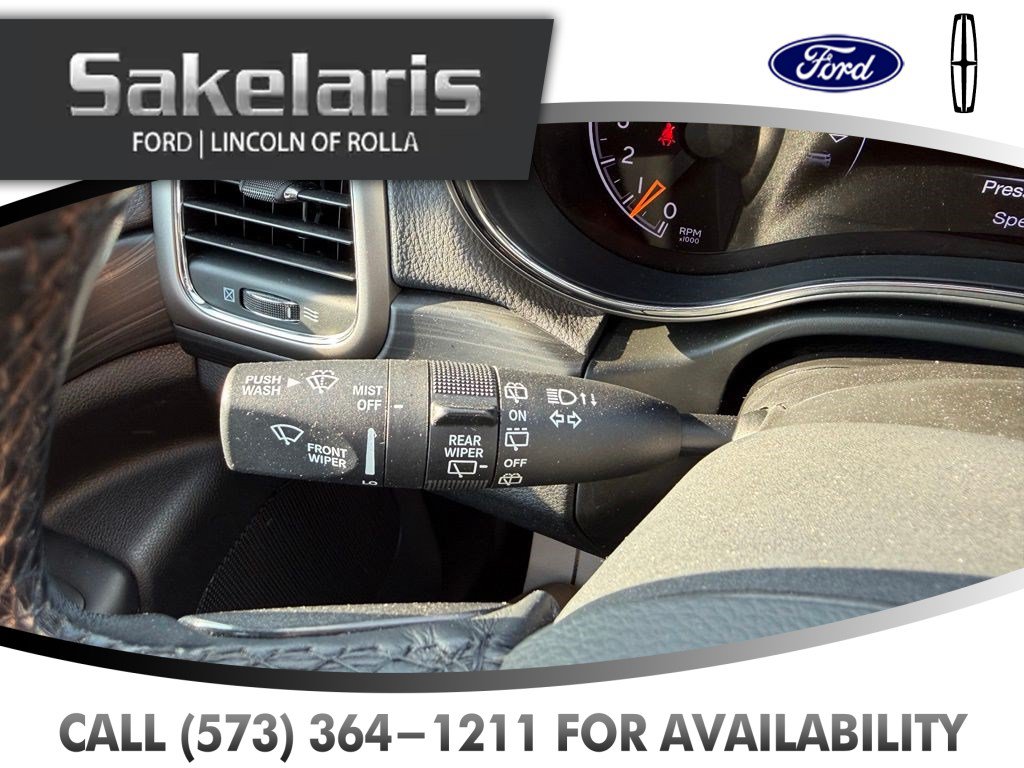Used 2021 Jeep Grand Cherokee Laredo w/ Security & Convenience Group AWD/4WD image 18