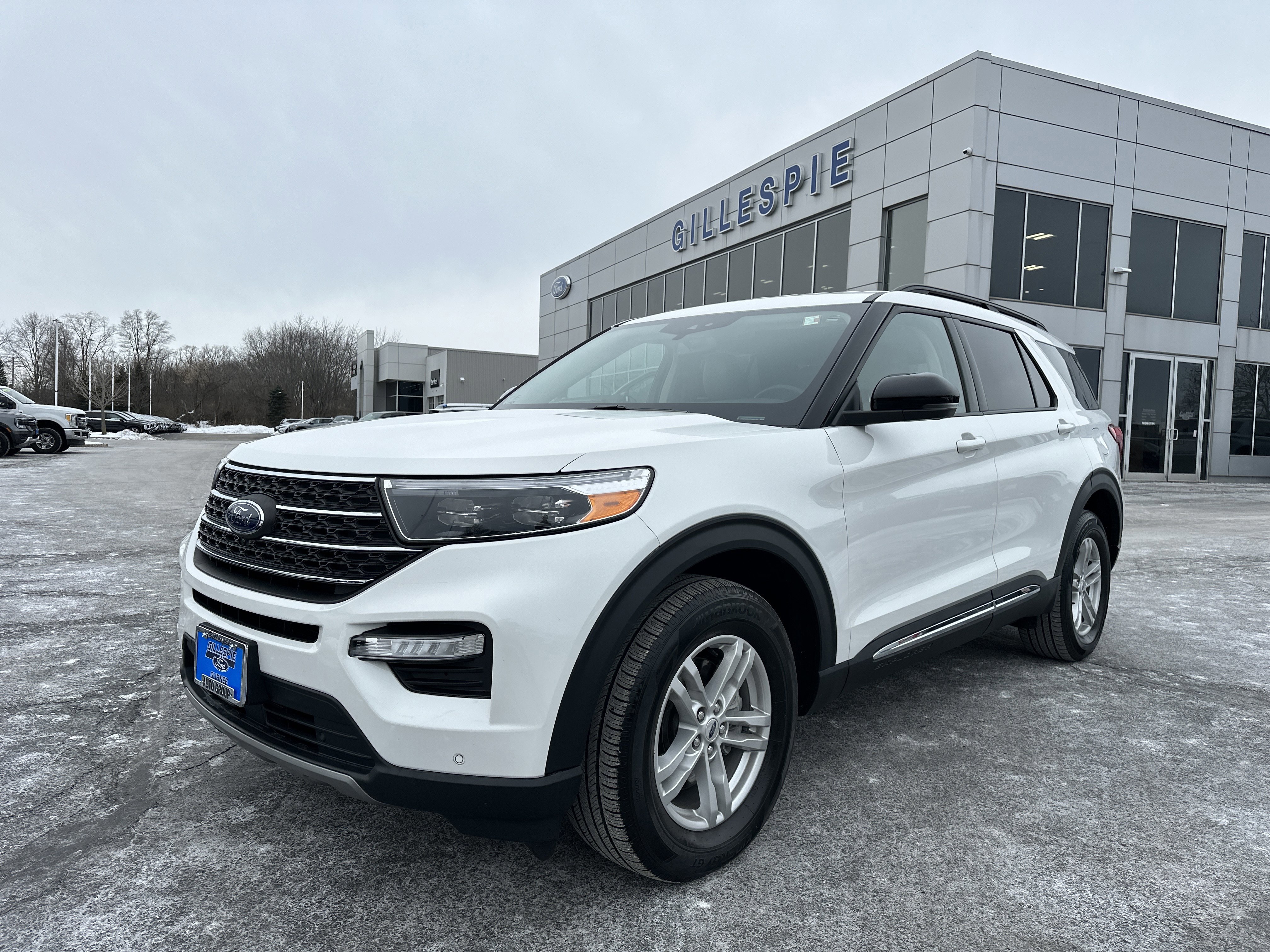 Certified 2023 Ford Explorer XLT w/ Equipment Group 202A image 7