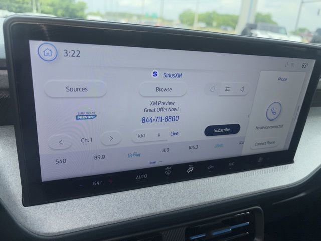 Certified 2025 Ford Maverick XLT w/ 4K Tow Package AWD/4WD image 19