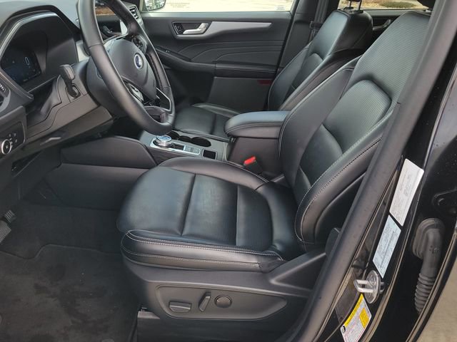 Certified 2025 Ford Escape Platinum AWD/4WD image 7