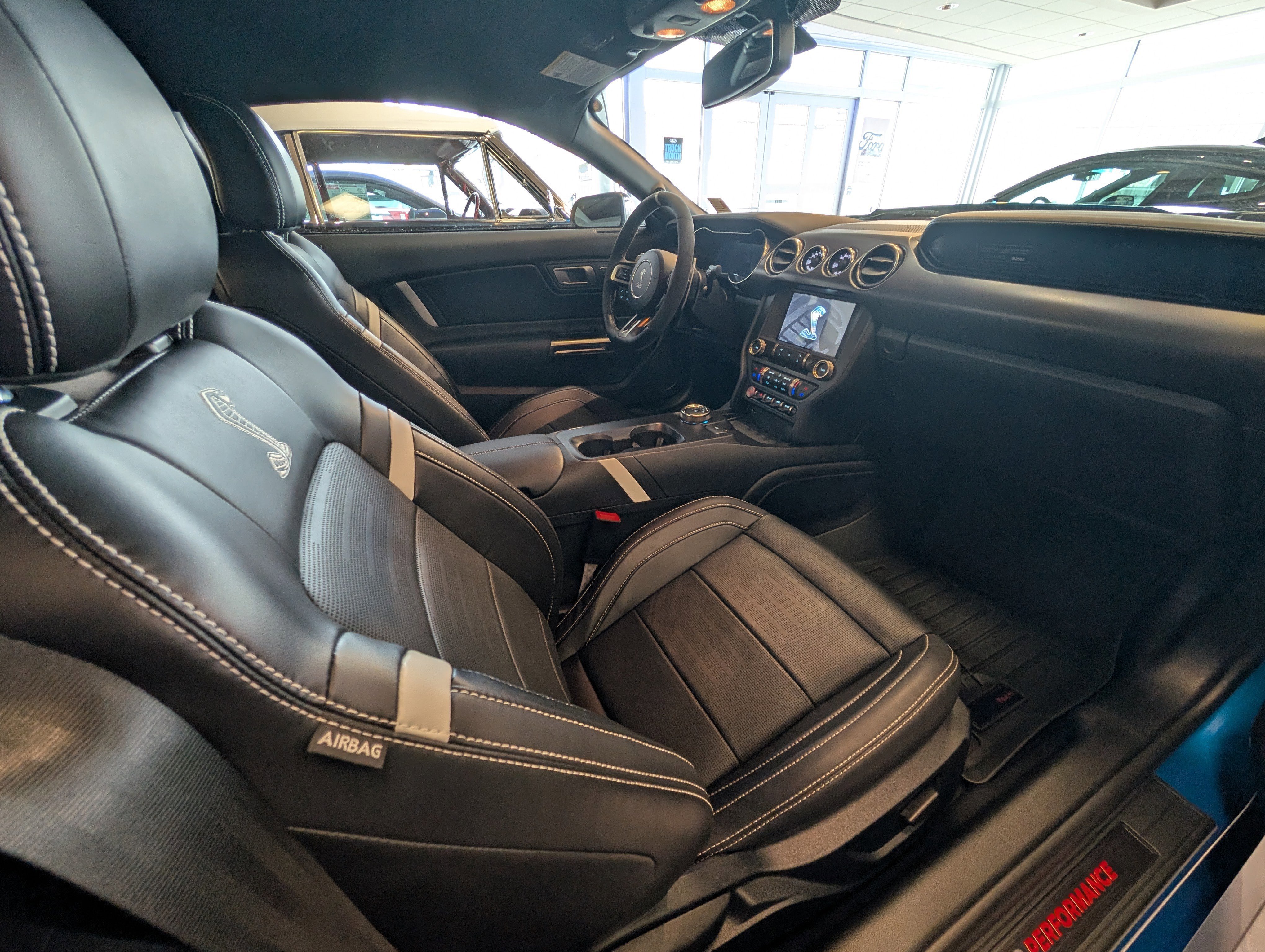 Certified 2021 Ford Mustang Shelby GT500 w/ Technology Package RWD image 10