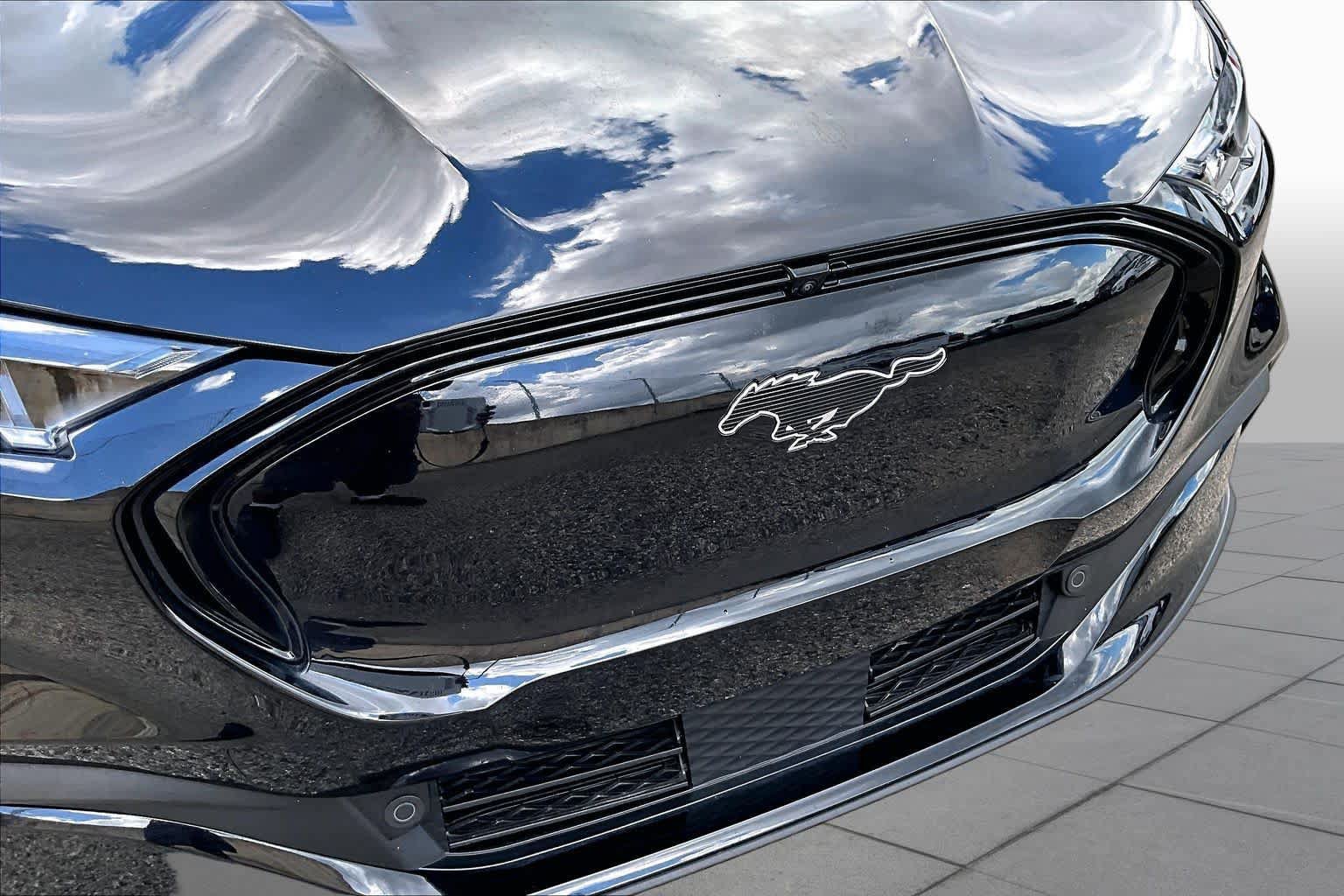 Certified 2025 Ford Mustang Mach-E Premium RWD image 34