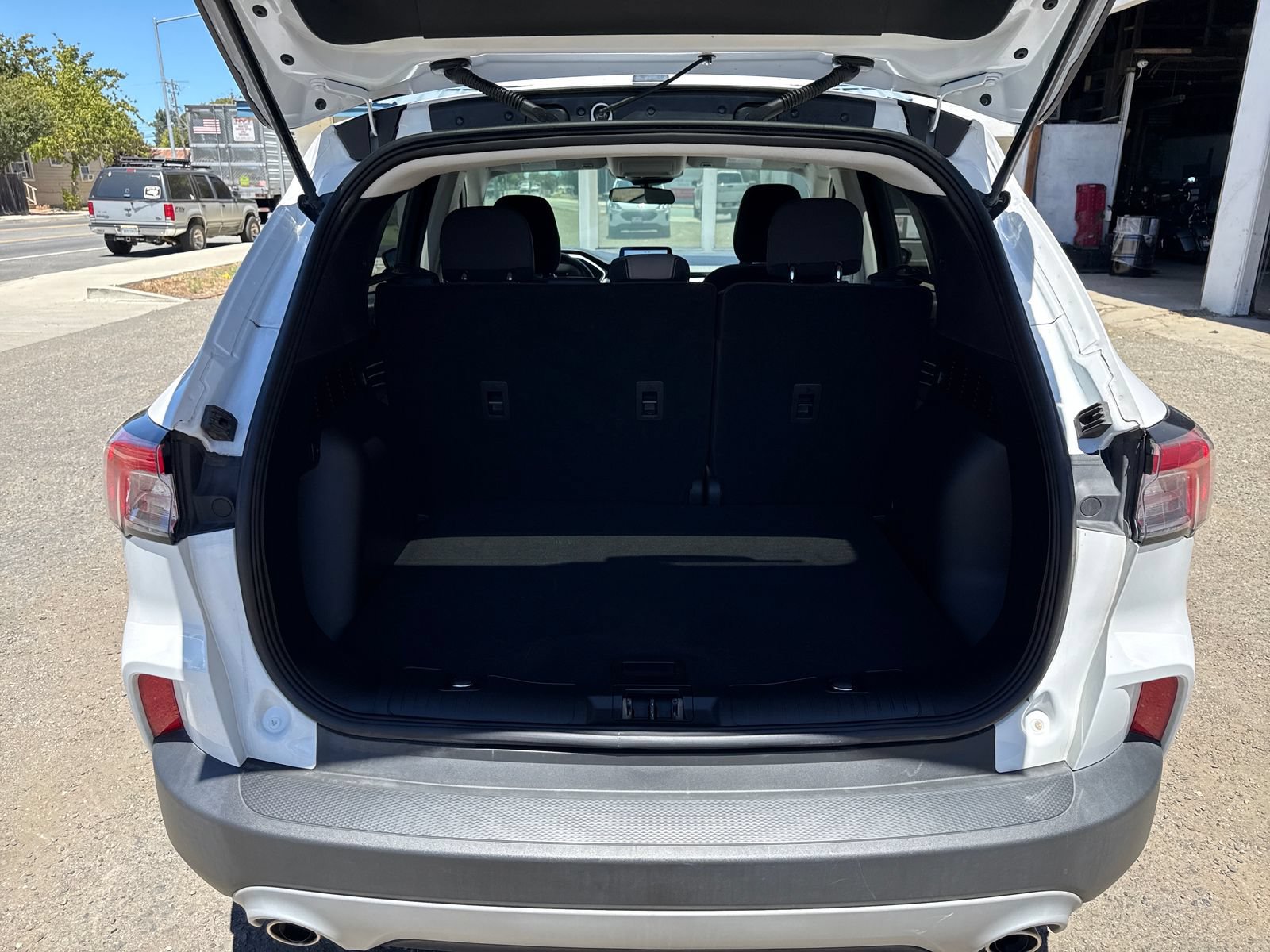 Certified 2022 Ford Escape SE AWD/4WD image 23