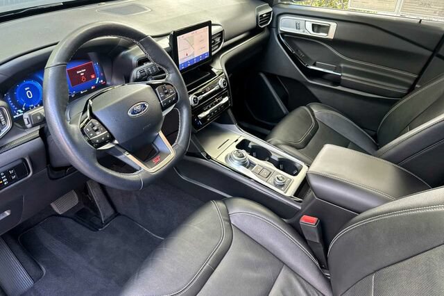 Certified 2024 Ford Explorer ST w/ Equipment Group 401A AWD/4WD image 10