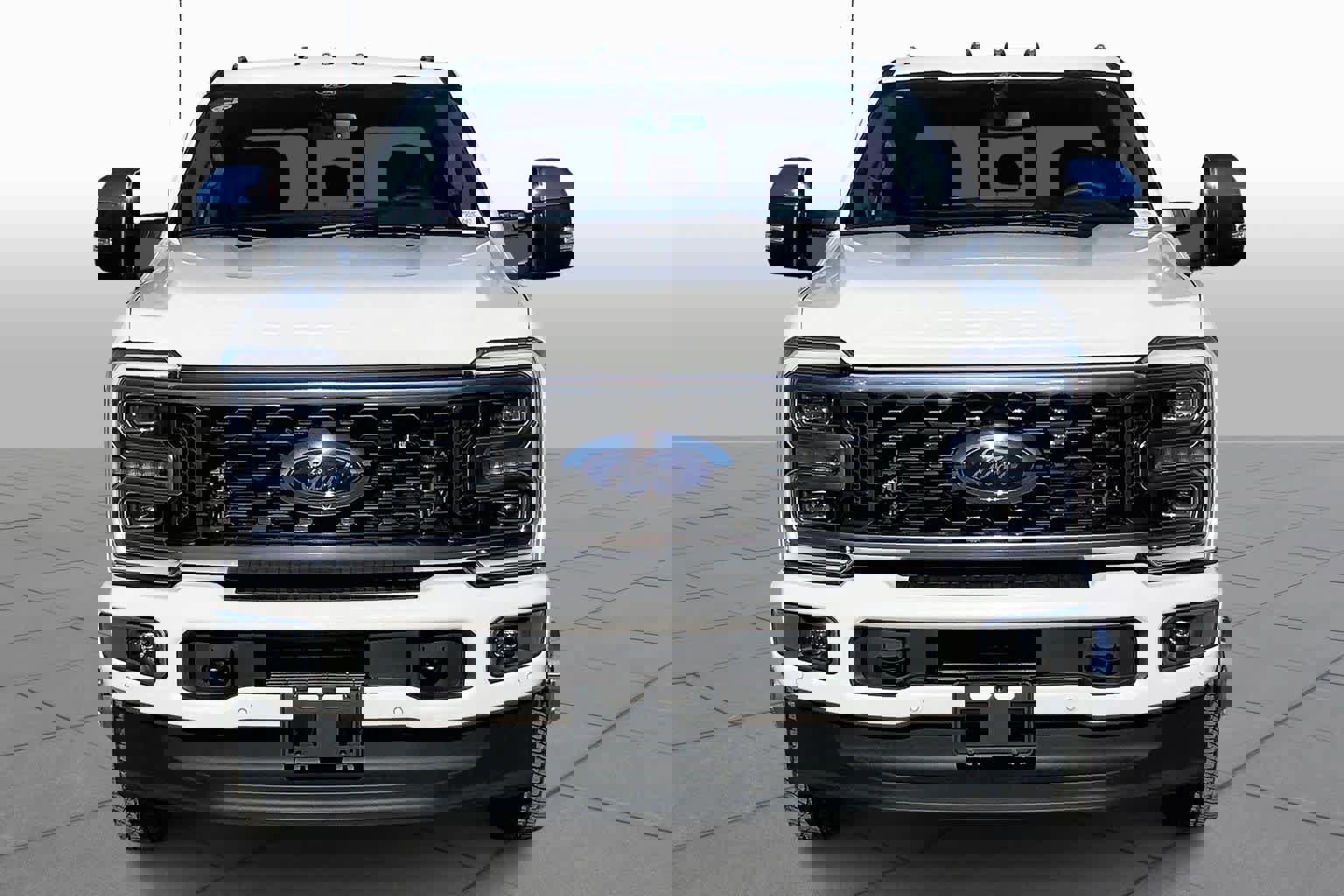 Certified 2025 Ford F350 Platinum w/ Platinum Plus Package image 6