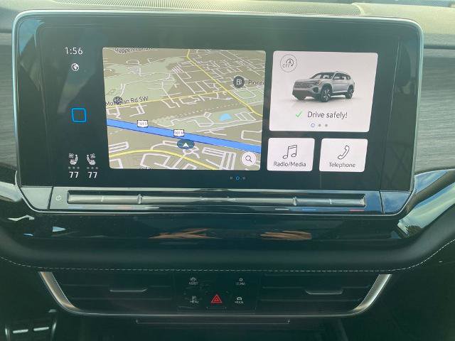 Used 2024 Volkswagen Atlas SEL Premium R-Line image 26