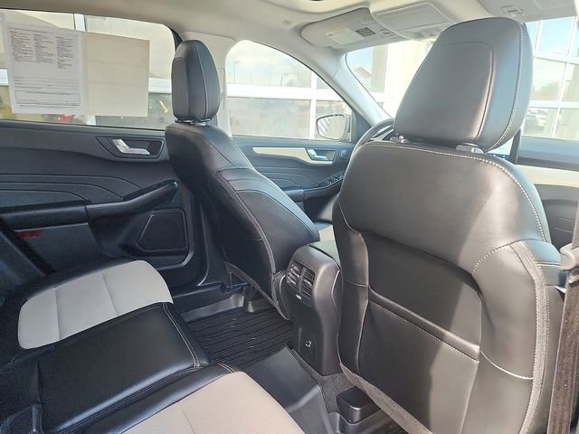 Certified 2022 Ford Escape Titanium w/ Titanium Elite Package image 28