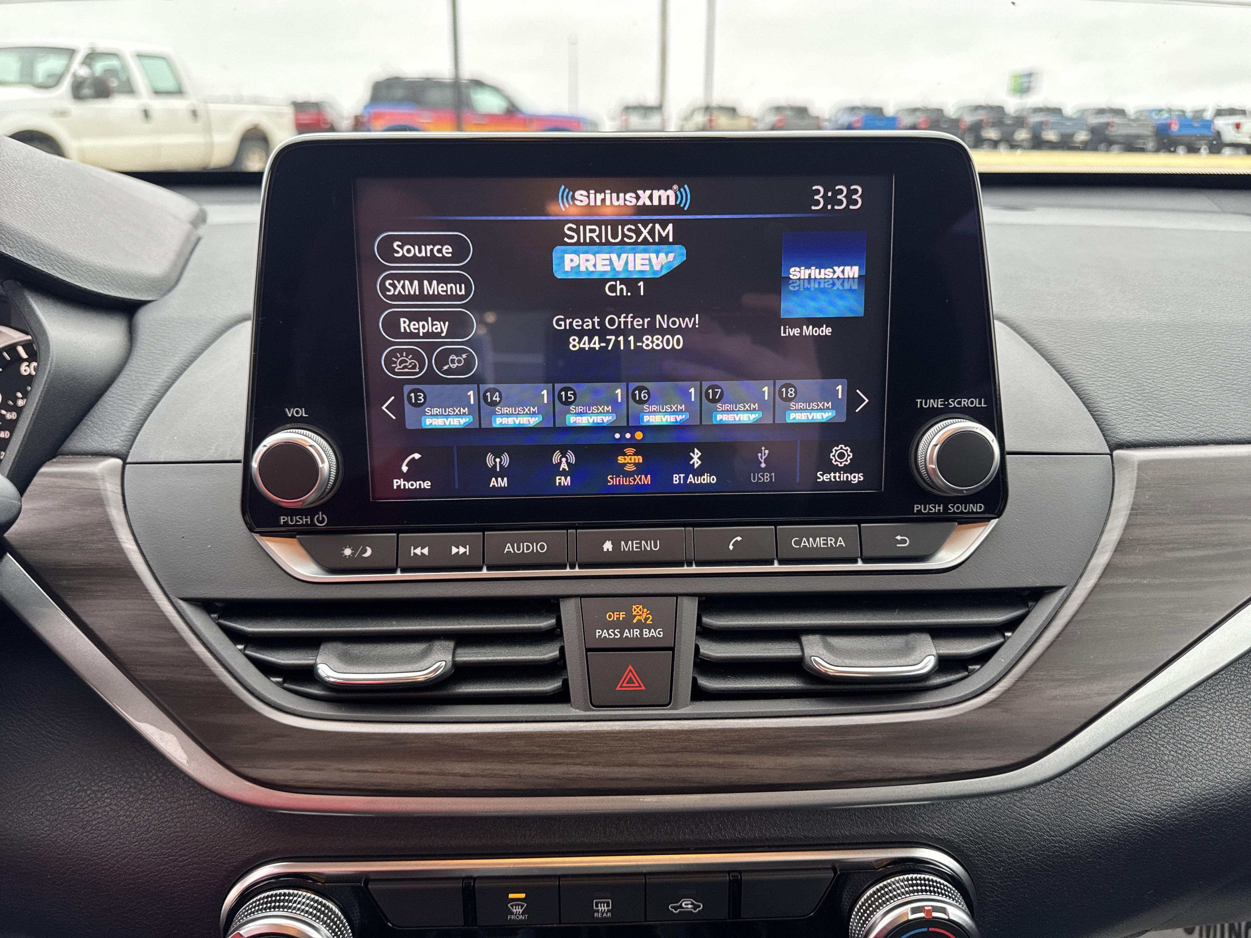 Used 2024 Nissan Altima 2.5 SV image 19