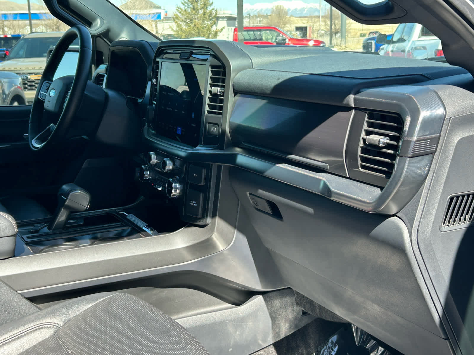 Certified 2025 Ford F150 Lariat image 17