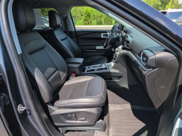 Certified 2023 Ford Explorer XLT w/ Equipment Group 202A AWD/4WD image 15