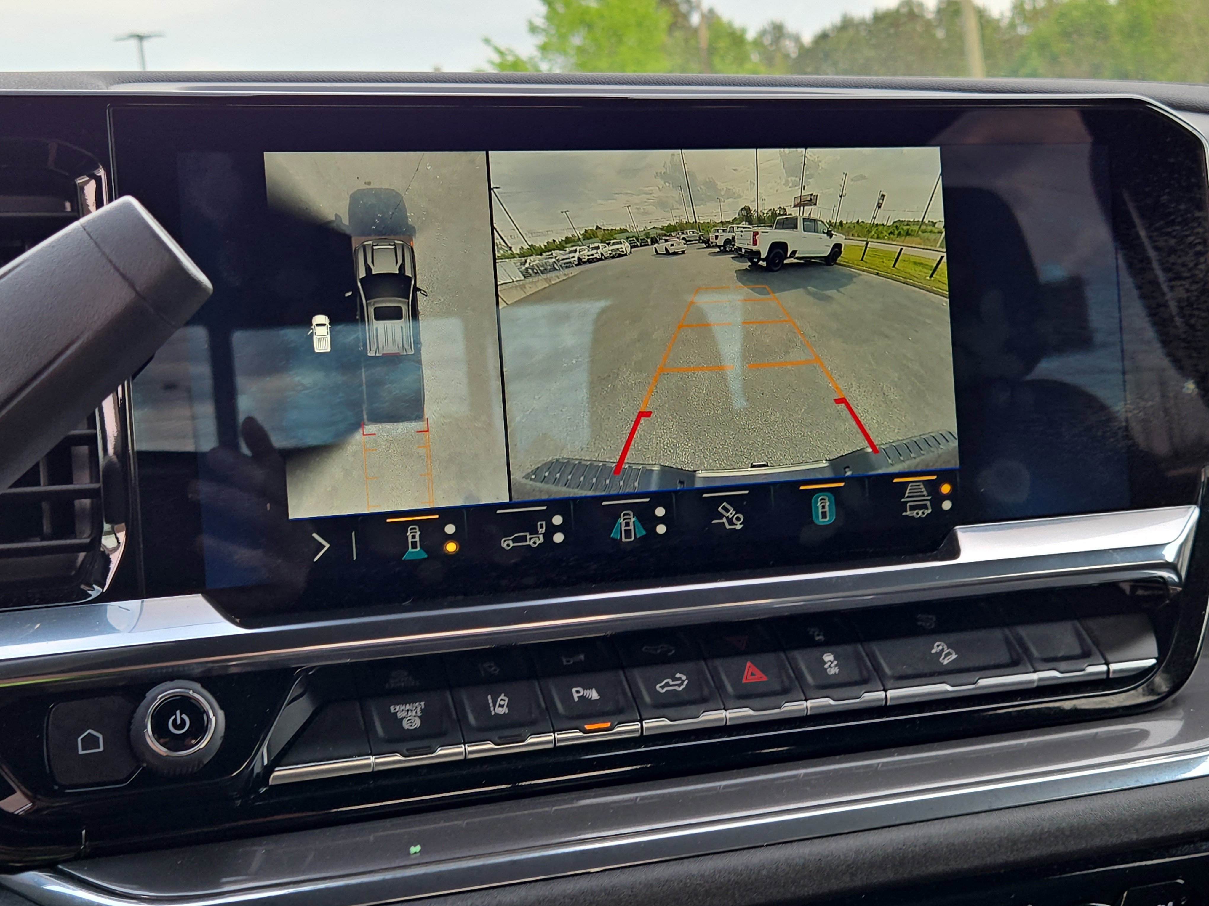 Used 2025 Chevrolet Silverado 2500 High Country w/ Technology Package image 30