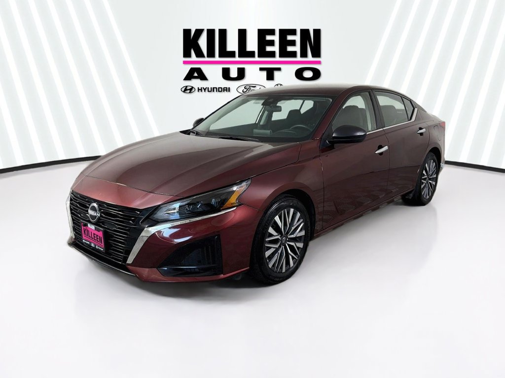 Used 2025 Nissan Altima 2.5 SV FWD image 3