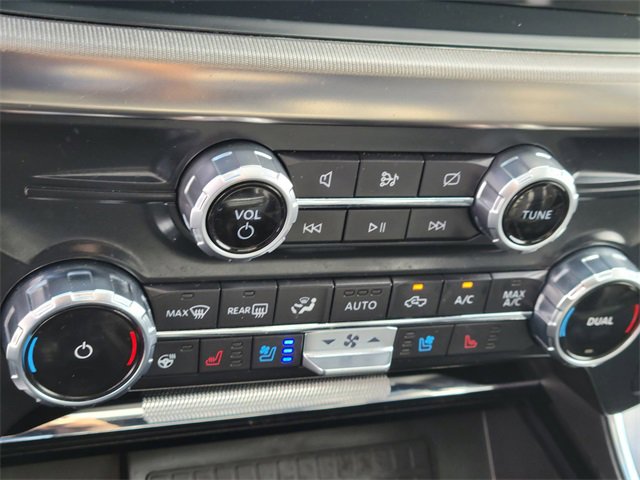 Certified 2022 Ford F150 Raptor w/ Equipment Group 801A High image 26