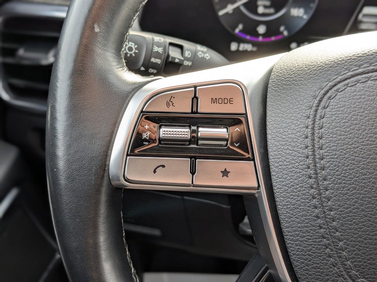 Used 2023 Kia Telluride SX X-Line image 32