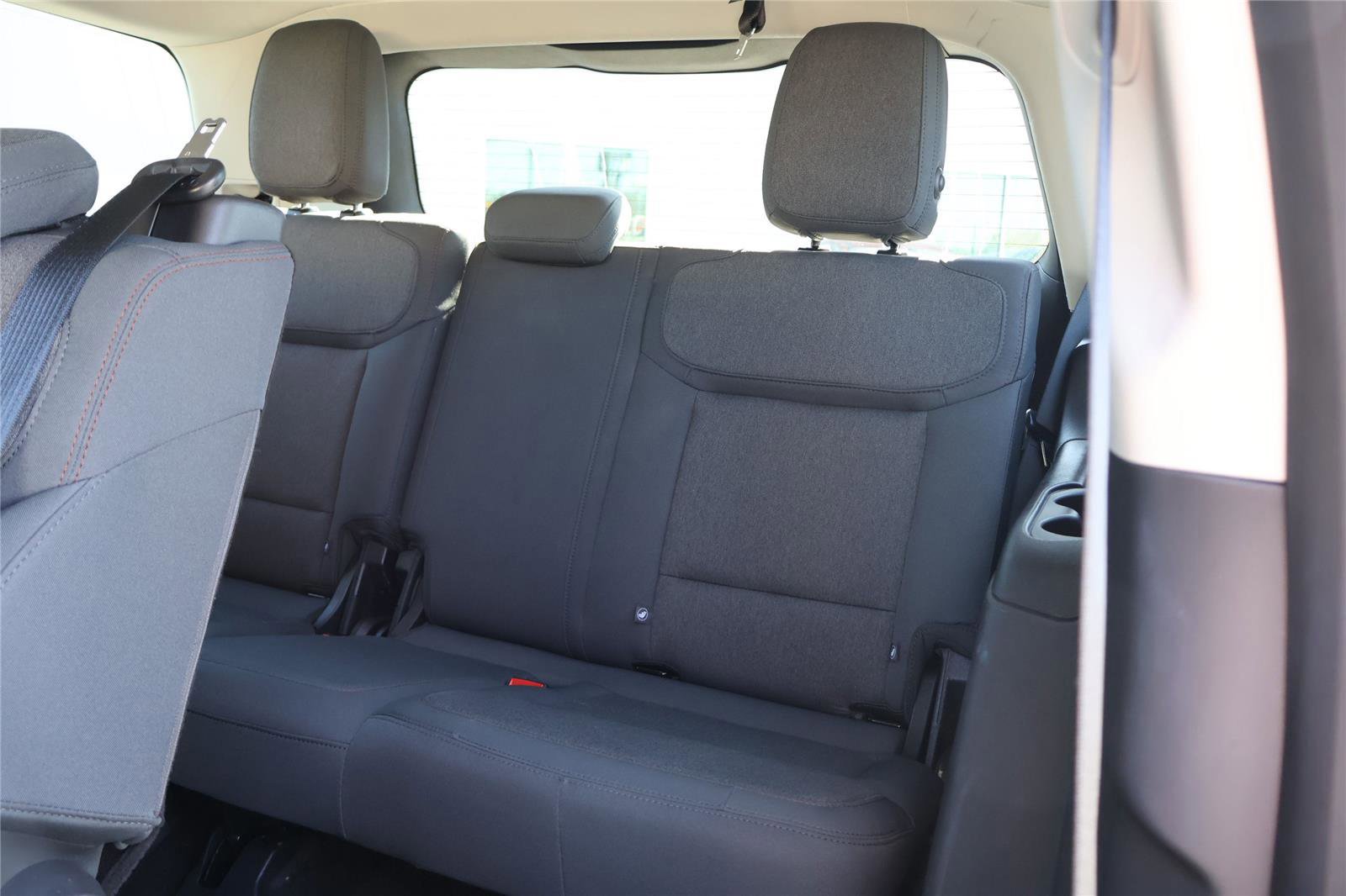 Certified 2025 Ford Expedition Active image 32