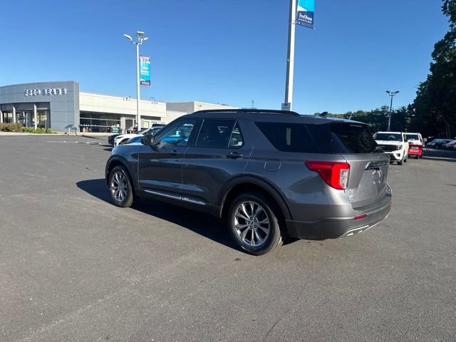 Certified 2022 Ford Explorer XLT w/ Equipment Group 202A AWD/4WD image 6