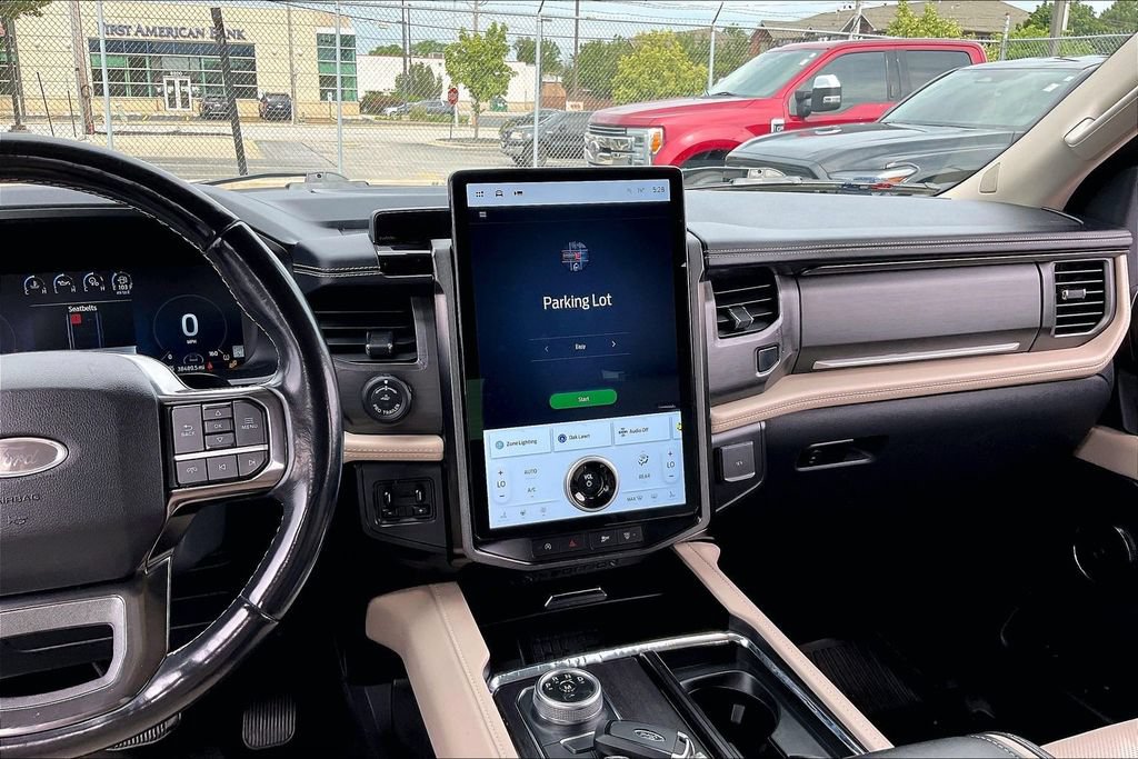 Certified 2022 Ford Expedition Platinum AWD/4WD image 5