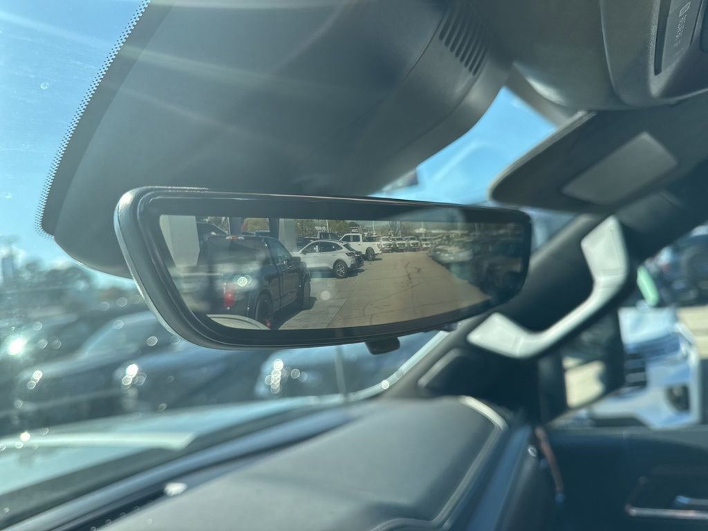 Used 2024 GMC Sierra 2500 Denali Ultimate image 9