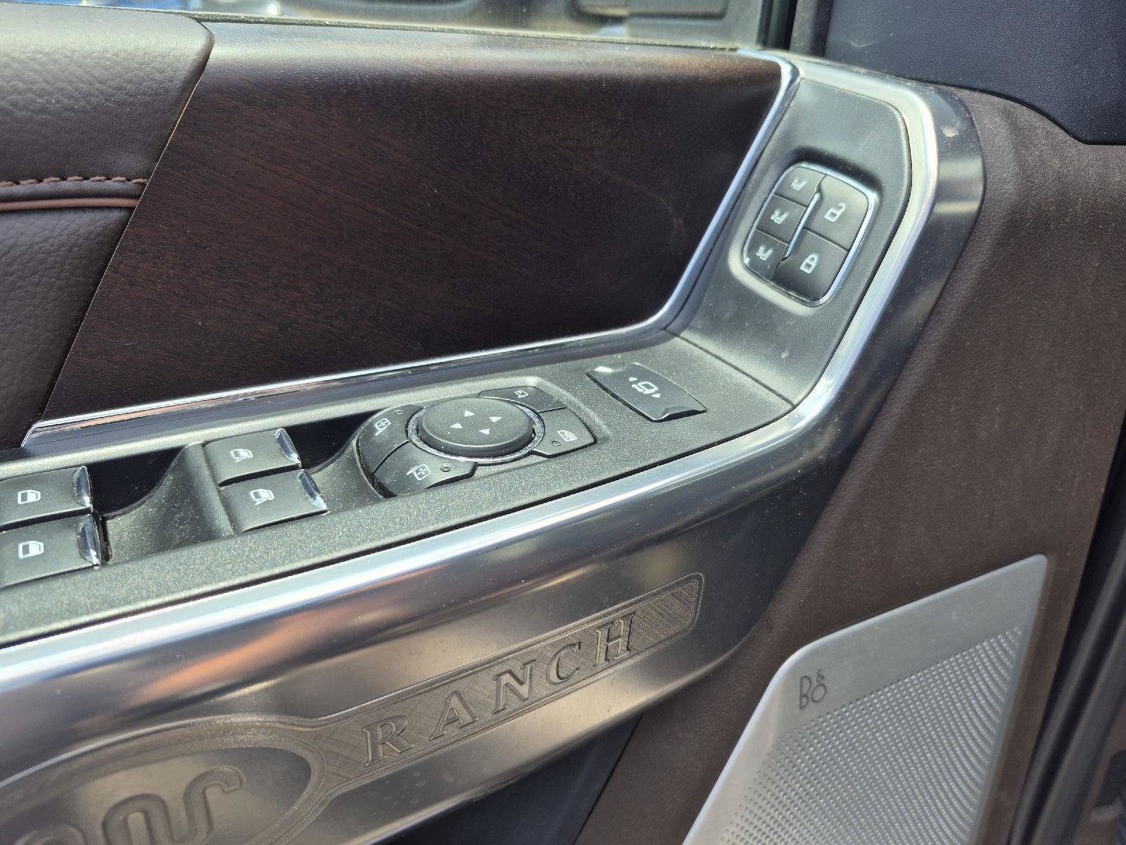Certified 2024 Ford F250 King Ranch AWD/4WD image 9