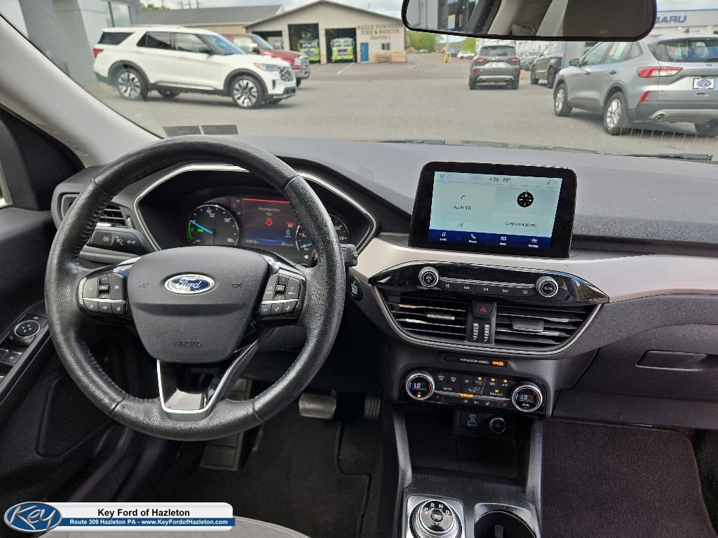 Certified 2021 Ford Escape SE w/ Cold Weather Package AWD/4WD image 22