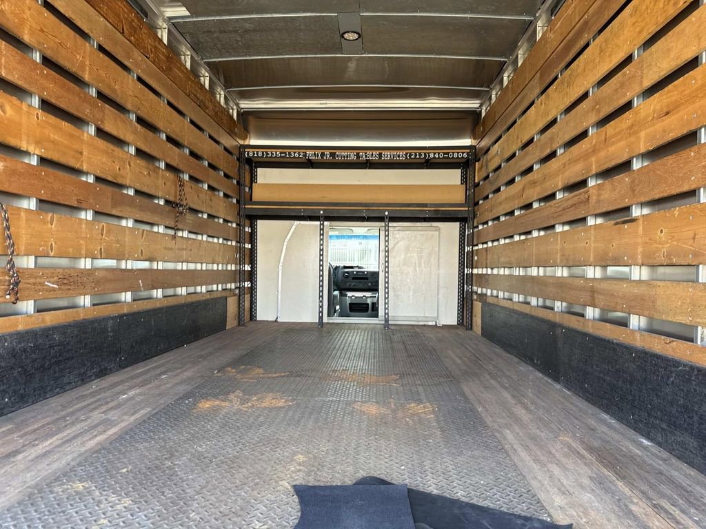 Certified 2021 Ford E-450 and Econoline 450 Super Duty w/ Power Windows & Locks Group image 8